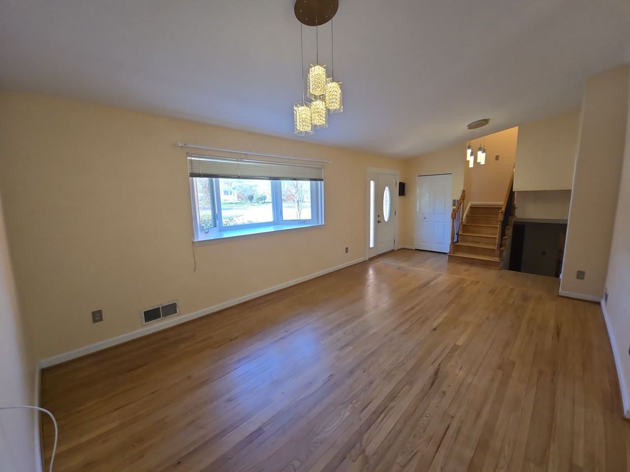 1615 Ladd St - Photo 6 of 50