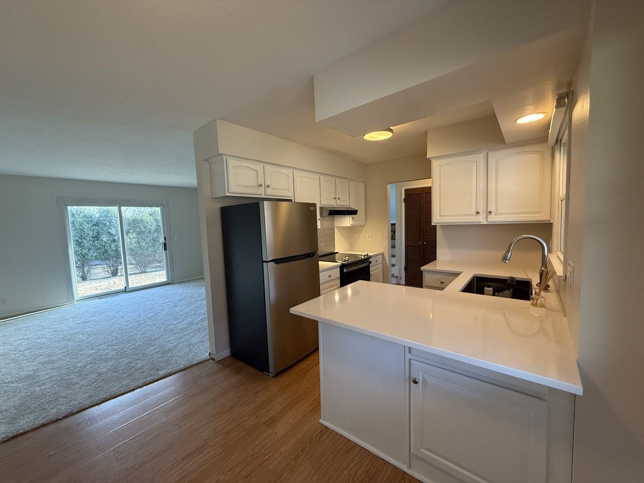 2725 Linden Rd #NA - Photo 3 of 28