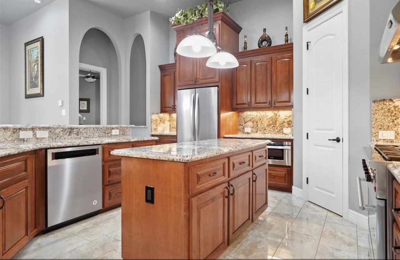 19603 Fairway Island Dr #NA - Photo 7 of 34