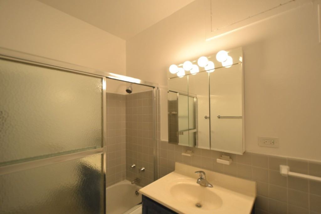 4180 N Marine Dr #104 - Photo 3 of 13