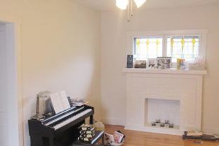 724 W Roscoe St - Photo 1 of 1
