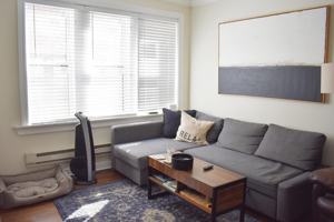 featured image of 837 W Cornelia Ave