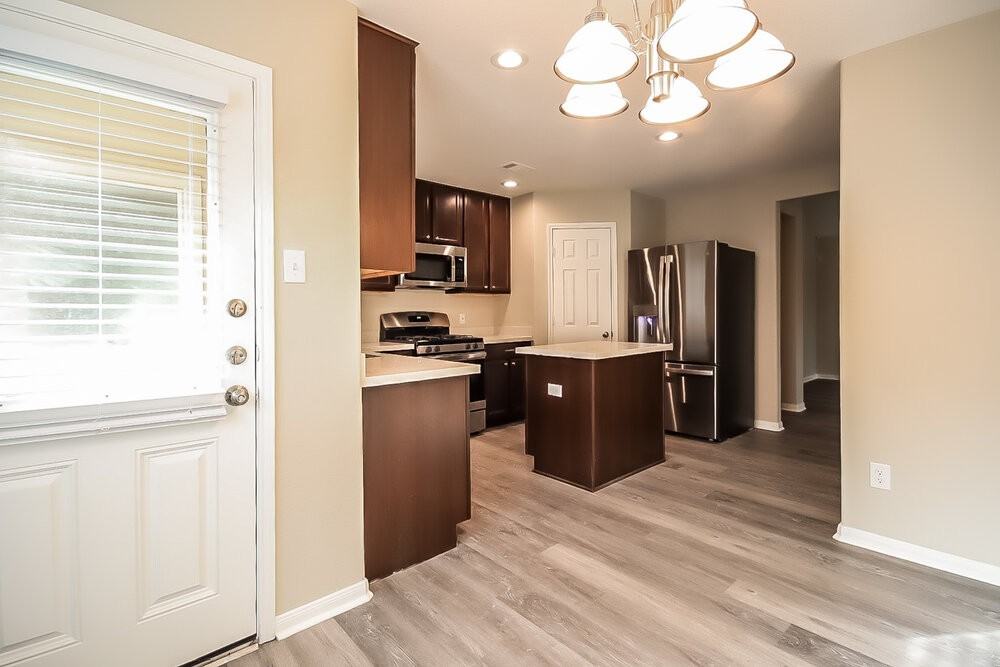 5226 El Tigre Ln - Photo 6 of 16