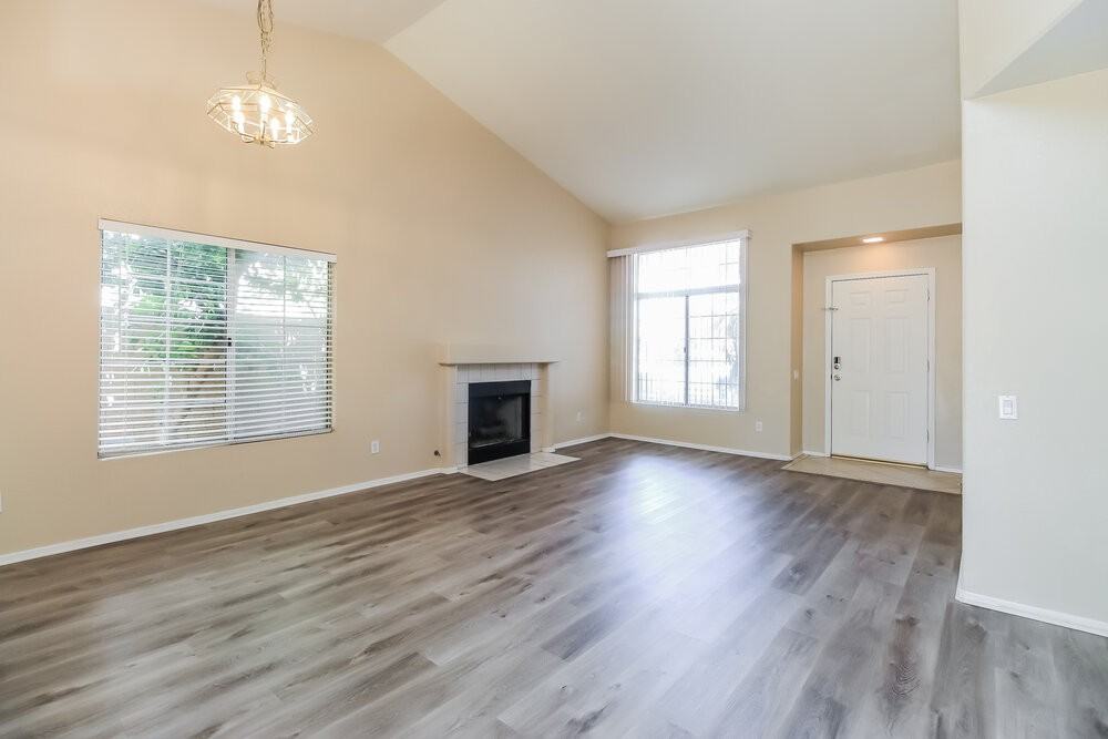 1130 N Meadows Dr - Photo 3 of 16