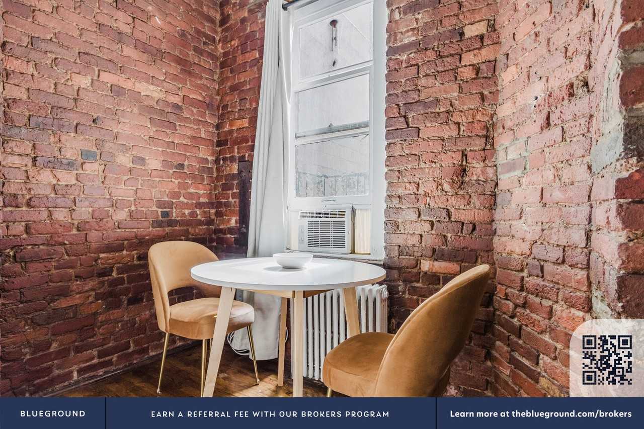 57 Thompson St #1799 - Photo 5 of 18