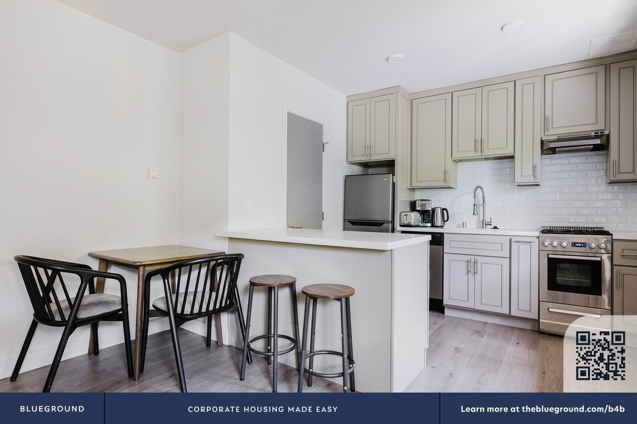 4136 Grand View Blvd #1326 - Photo 5 of 18