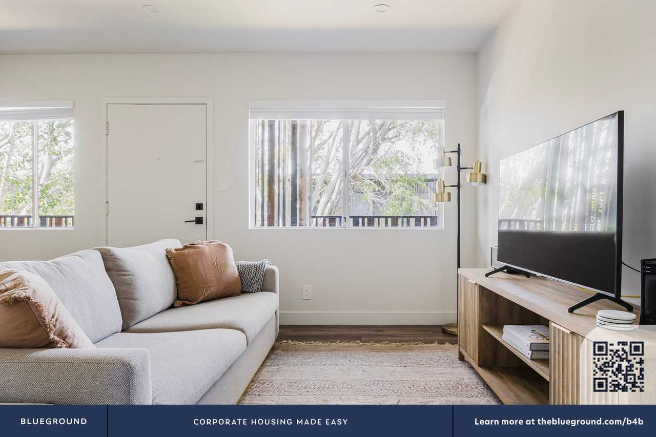 4140 Grand View Blvd #1327 - Photo 6 of 17