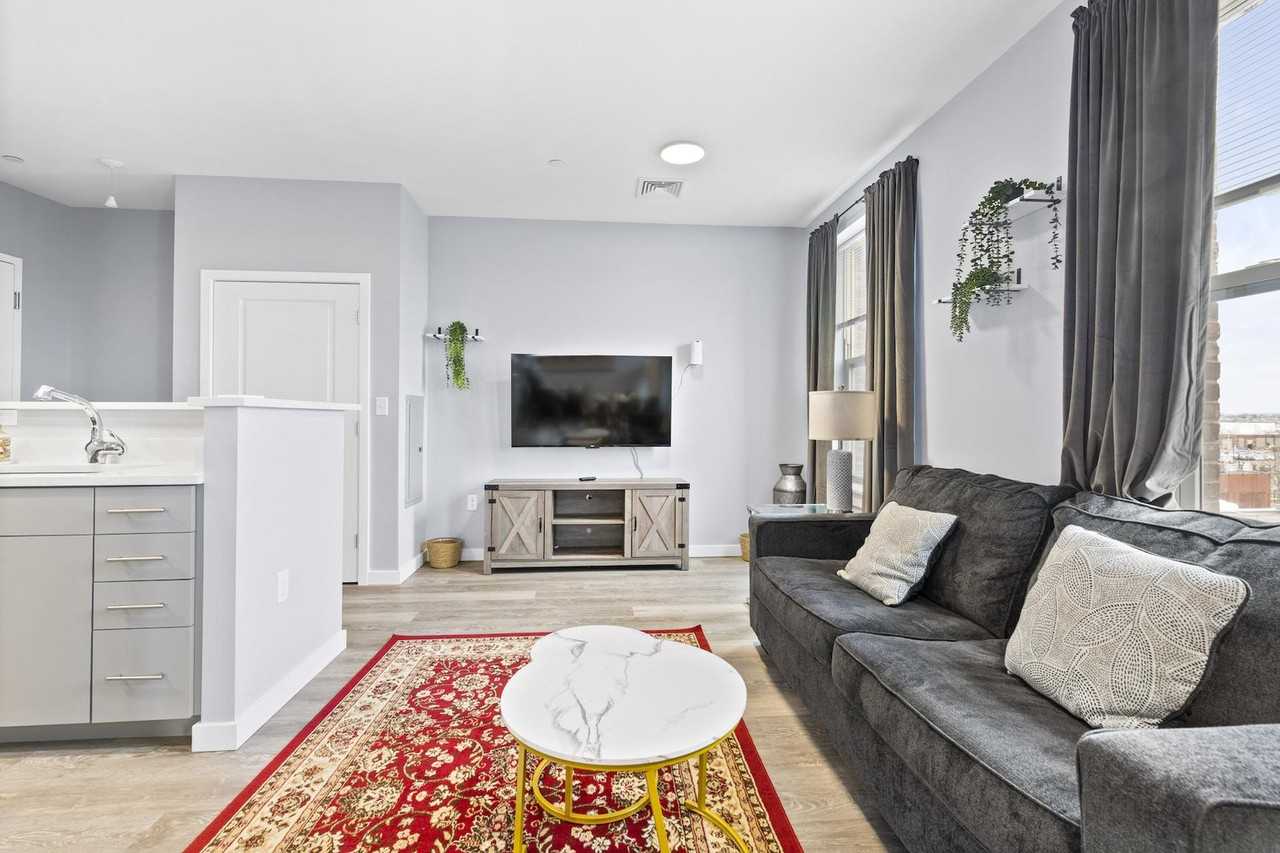 95 Broadway #1240397P - Photo 5 of 27