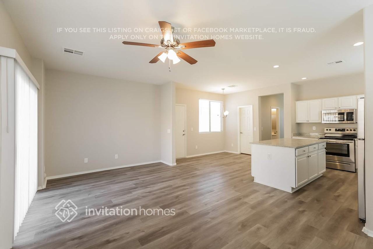 9318 W Williams St - Photo 4 of 16