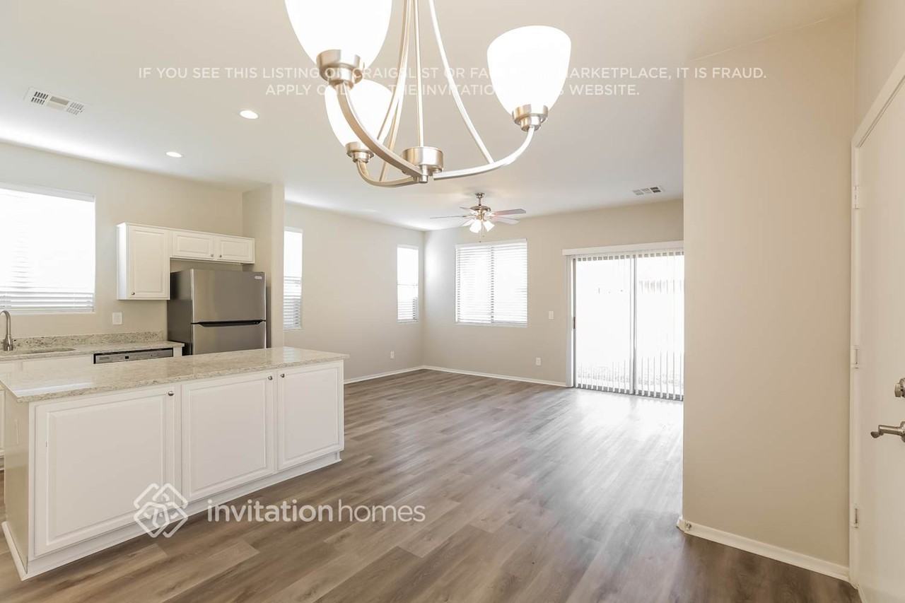 9318 W Williams St - Photo 5 of 16