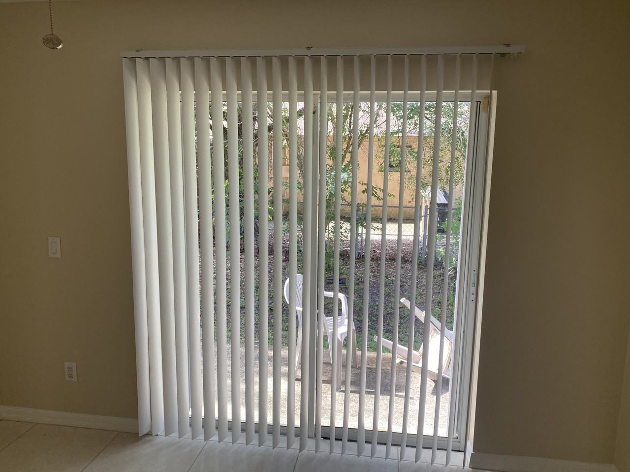 512 Se 6th St #1 - Photo 2 of 10