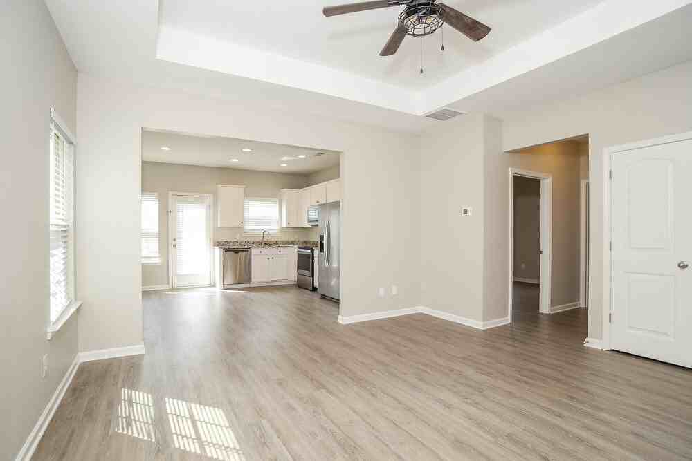 13 Samuel Way Nw - Photo 5 of 16