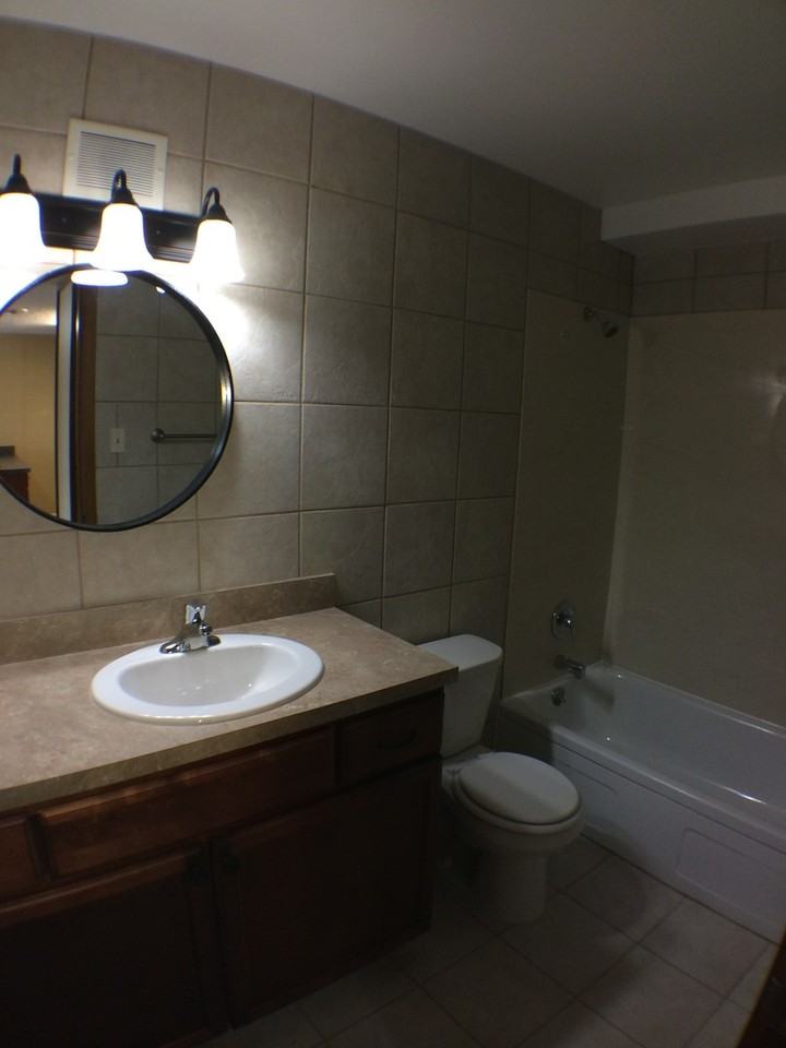 1801 J Street - Photo 6 of 15