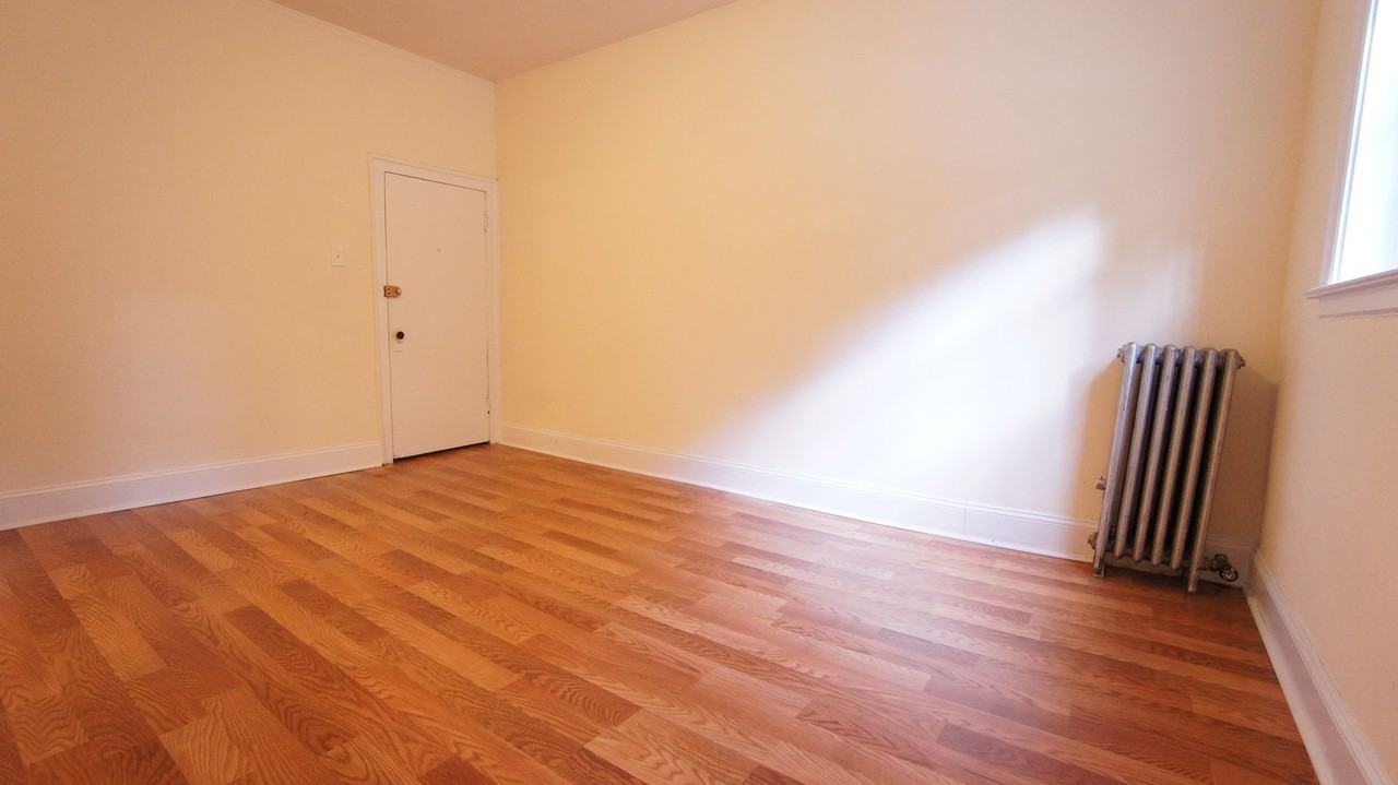 2536 Sawyer LLC - Photo 5 of 45