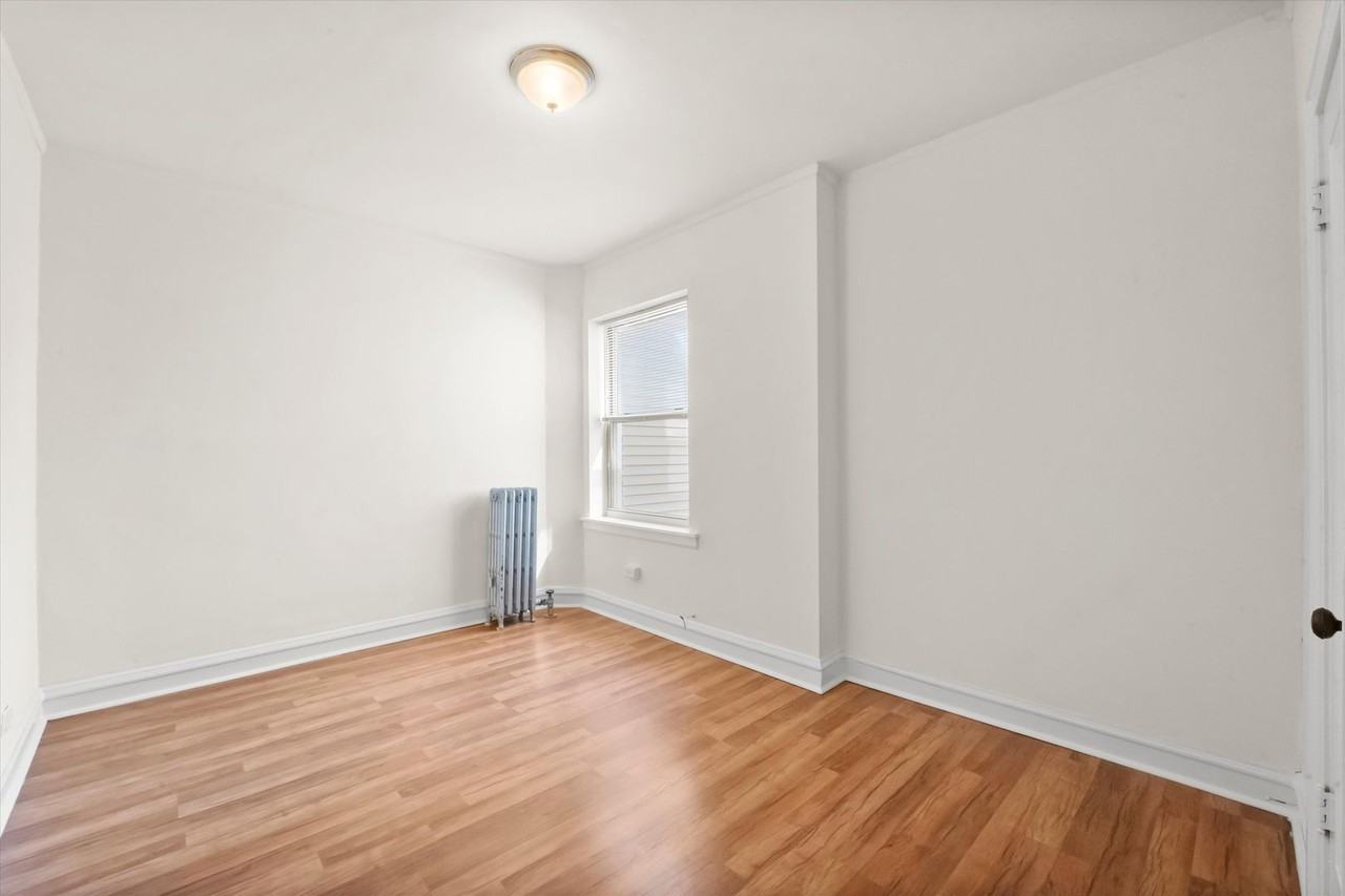 2536 Sawyer LLC - Photo 7 of 50