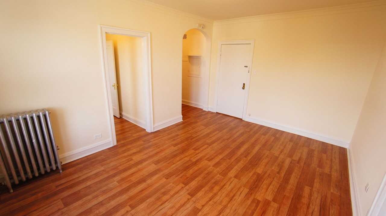 2536 Sawyer LLC - Photo 4 of 50