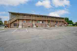 Evergreen Apartments - Photo 1 of 1