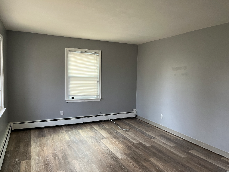 4304 Crescent Dr - Photo 2 of 14