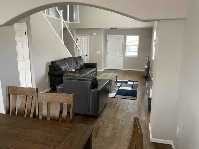 2289 Hyacinth Rd - Photo 2 of 9