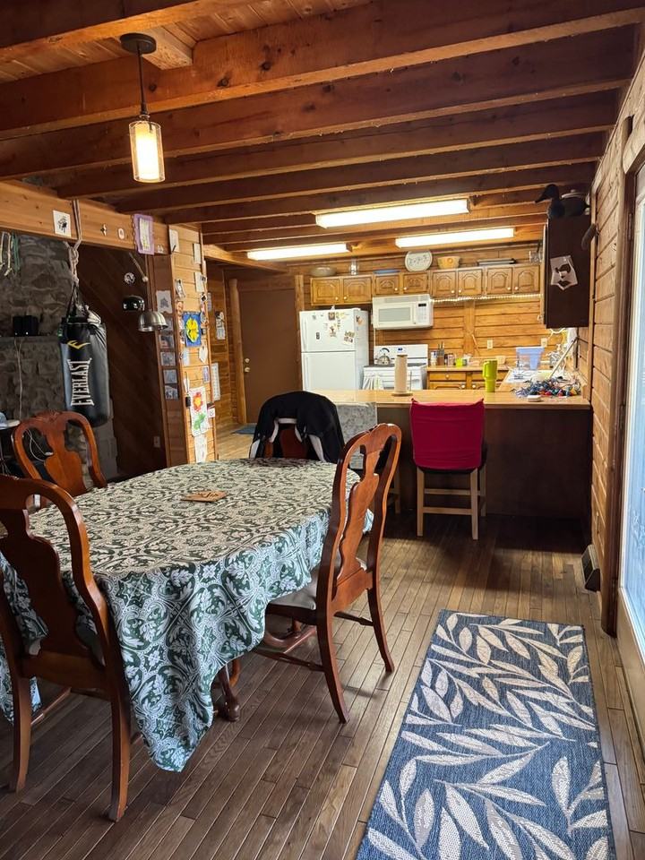 1144 Sand Ridge Rd - Photo 3 of 8