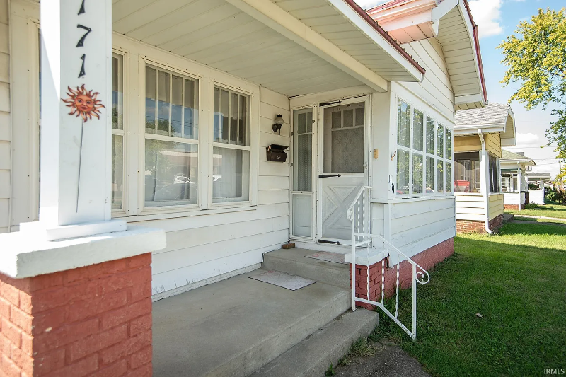 1171 E Saint Clair St - Photo 2 of 9