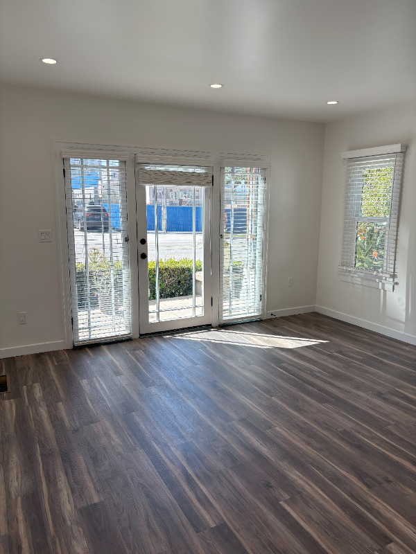 117 W Dryden St #117 - Photo 2 of 10