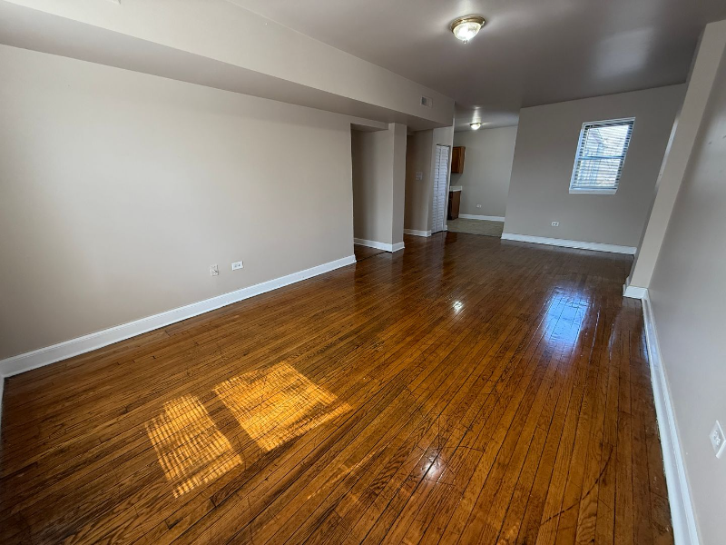 4834 W Adams St #302 - Photo 2 of 14