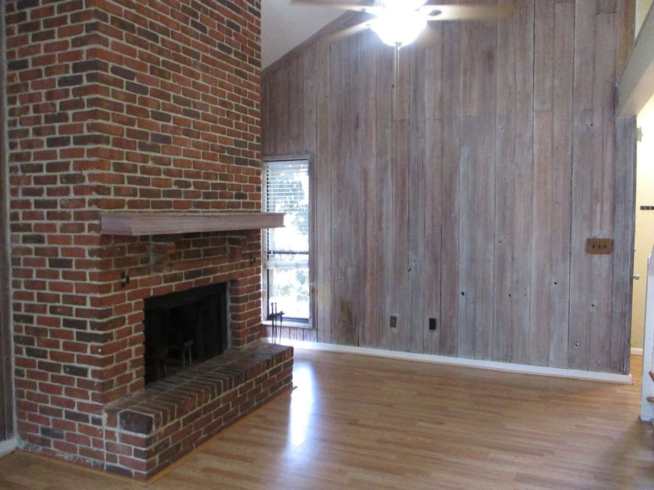 3924 Nw 30th Ter - Photo 3 of 27