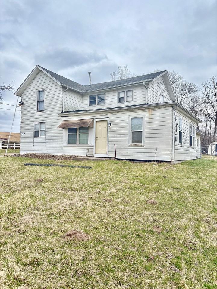 5614 S. Main St - Photo 2 of 14