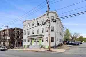 featured image of 71 Elm St