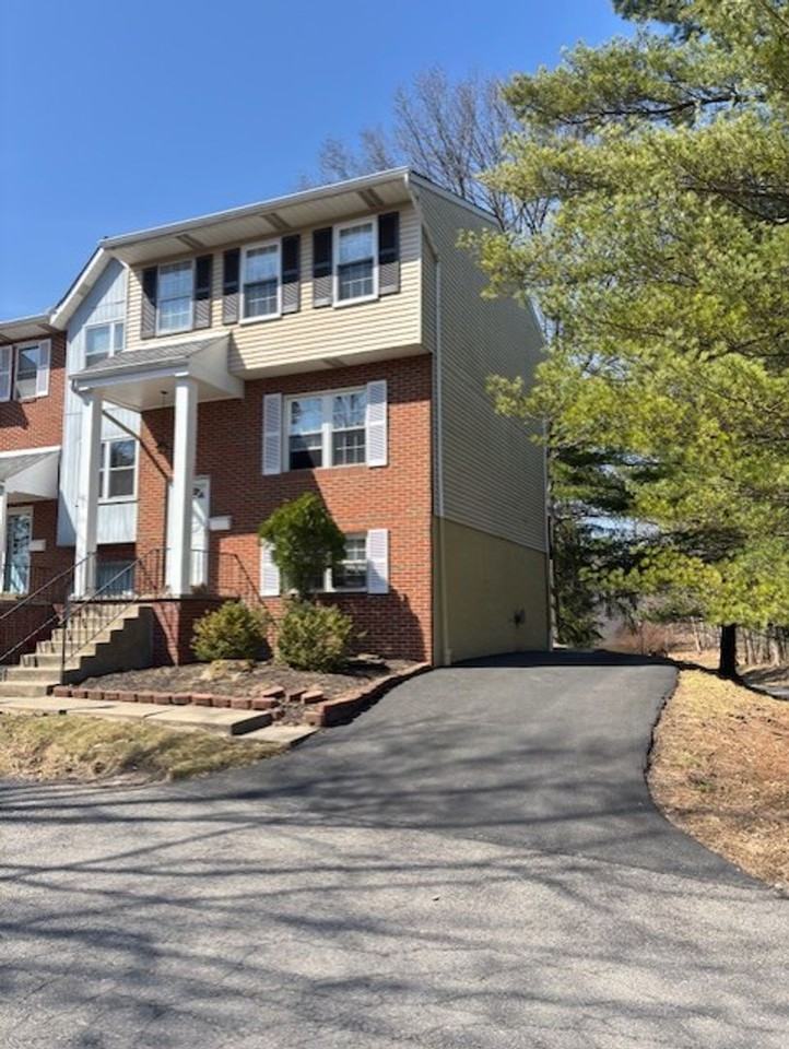 1600 Calico Ct - Photo 3 of 36