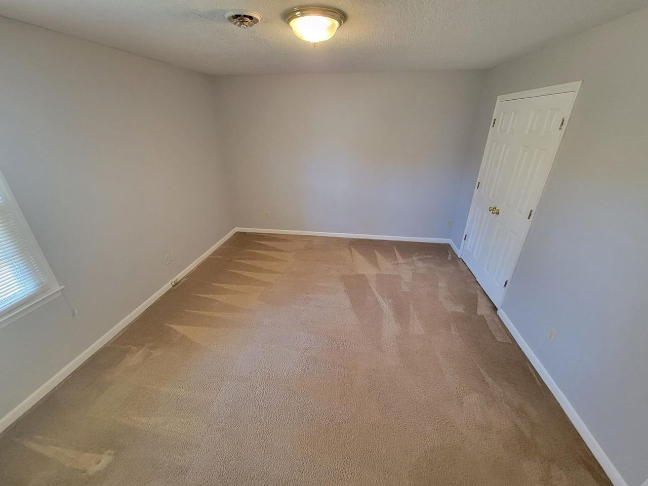 309 Somers Ave - Photo 5 of 9
