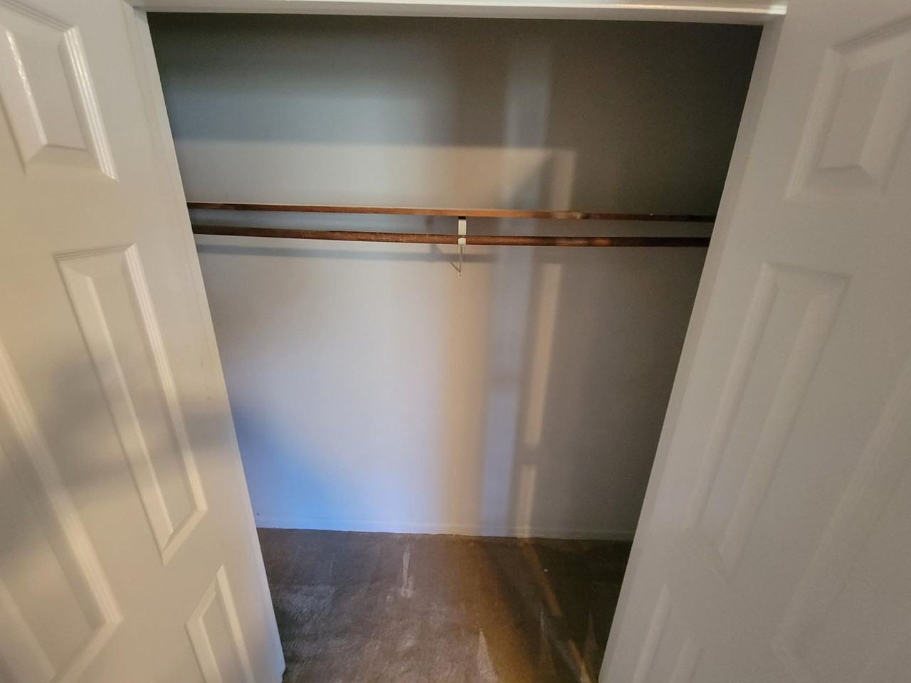 309 Somers Ave - Photo 6 of 9
