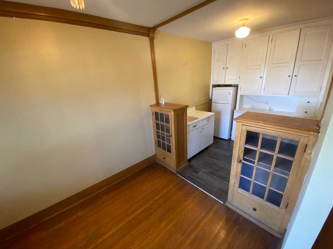 3200 Garfield Avenue South - Photo 6 of 11
