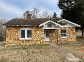 featured image of 115 Pleasant Cross Rd