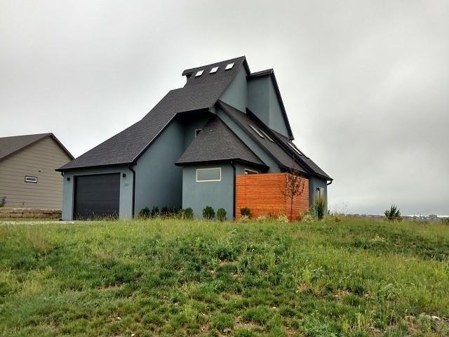 3709 Deakon Dr - Photo 2 of 36