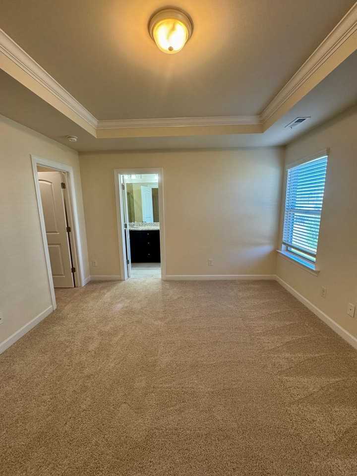 5840 Clan Maclaine Dr - Photo 5 of 19