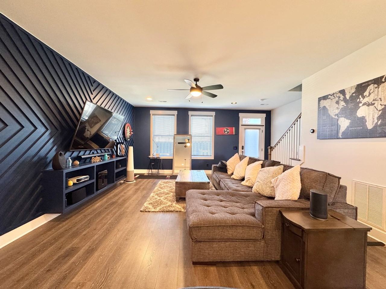 2079 Oakwood Ave - Photo 7 of 26