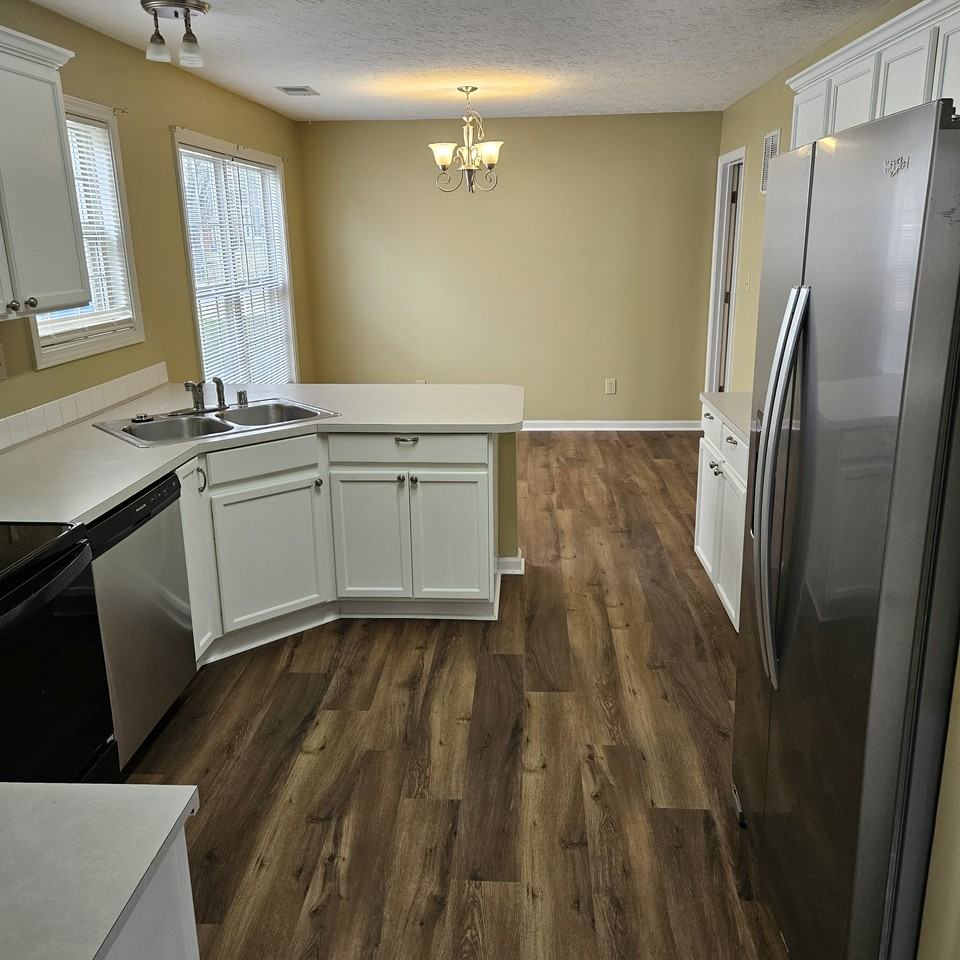 453 Skyview Ln #NA - Photo 2 of 13