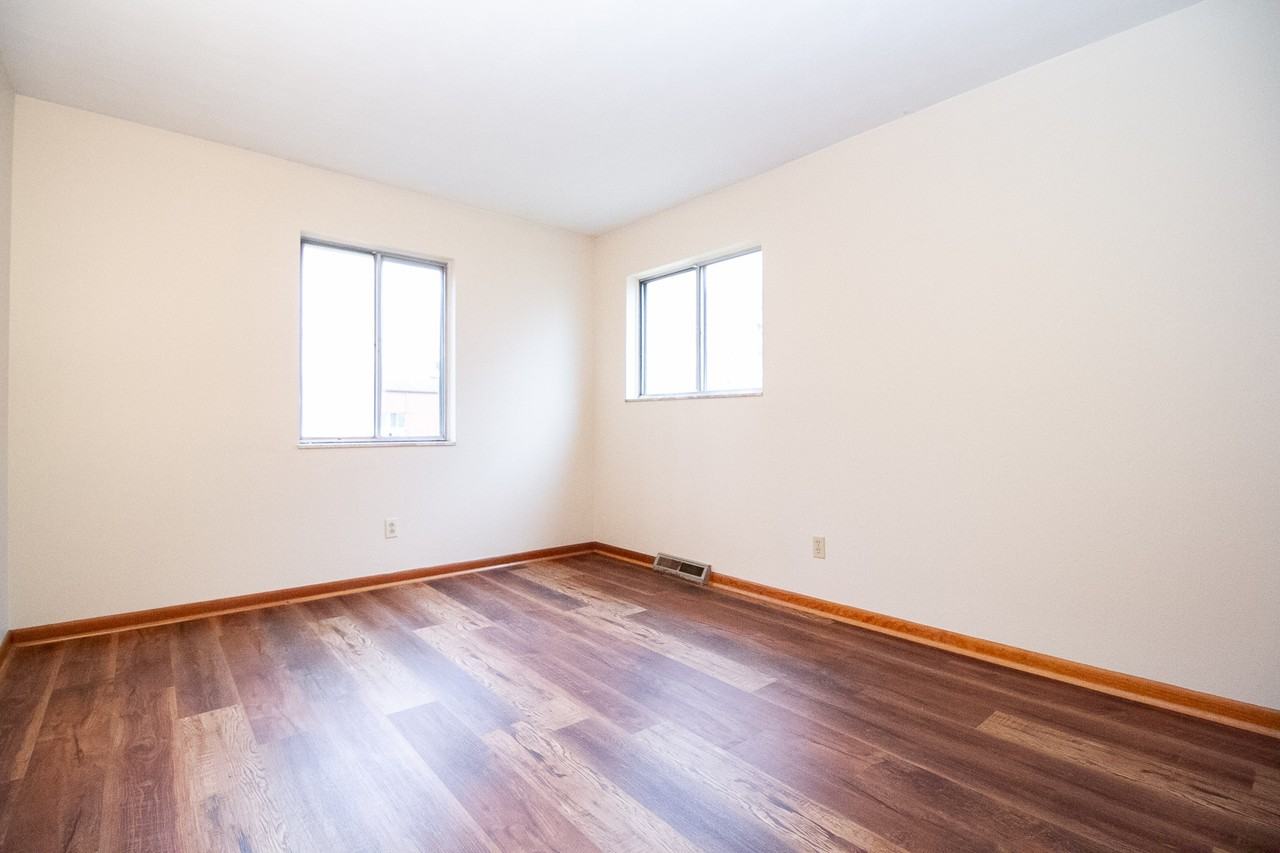 2962 Carskaddon Ave #1 - Photo 7 of 17