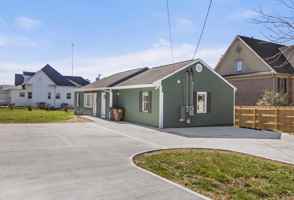 featured image of 5407 Central Avenue Pike #5407