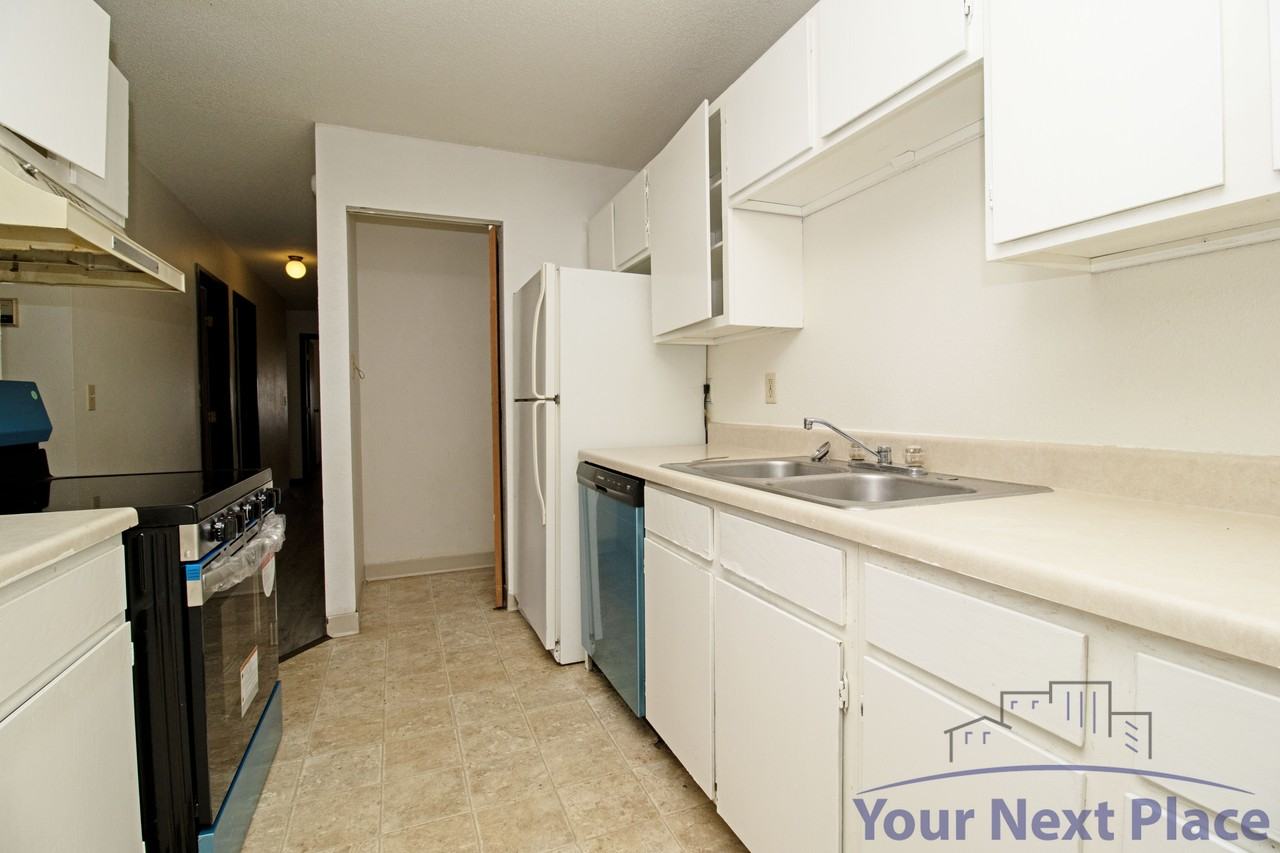 800 11th Street South #206 - Photo 3 of 22