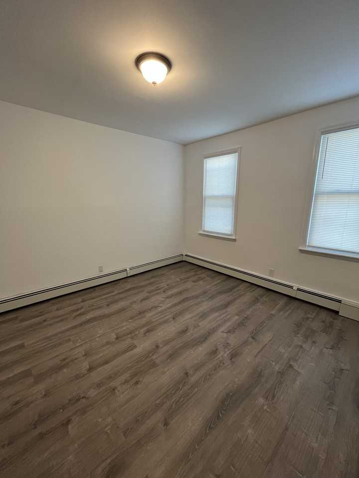 Juniper Valley Rd & 74th St #2A - Photo 6 of 8