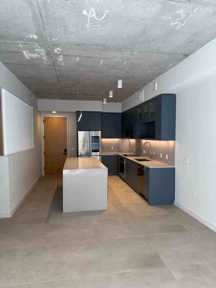 89 Northwest 32nd Street #A4 - Photo 5 of 38