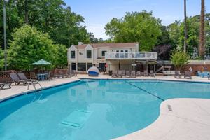 featured image of 650 Lake Front Dr