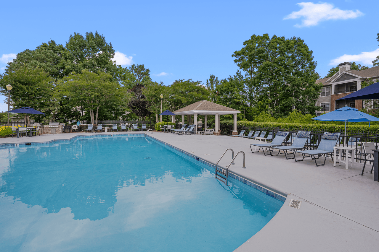 Weston Reserve Apartments - Photo 4 of 50