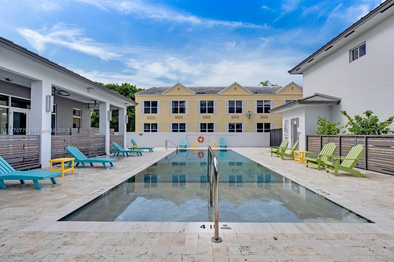 15450 Nw 2nd Ave #15450 - Photo 3 of 21