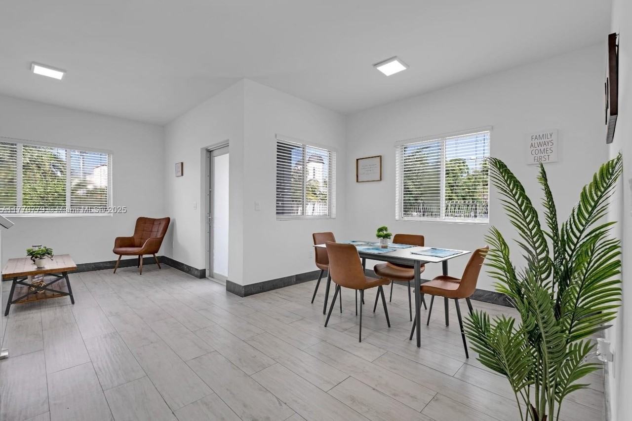 15450 Nw 2nd Ave #15450 - Photo 4 of 21