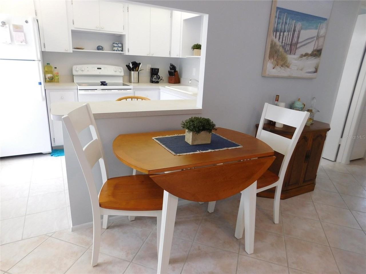 509 E Venice Ave #210 - Photo 4 of 10