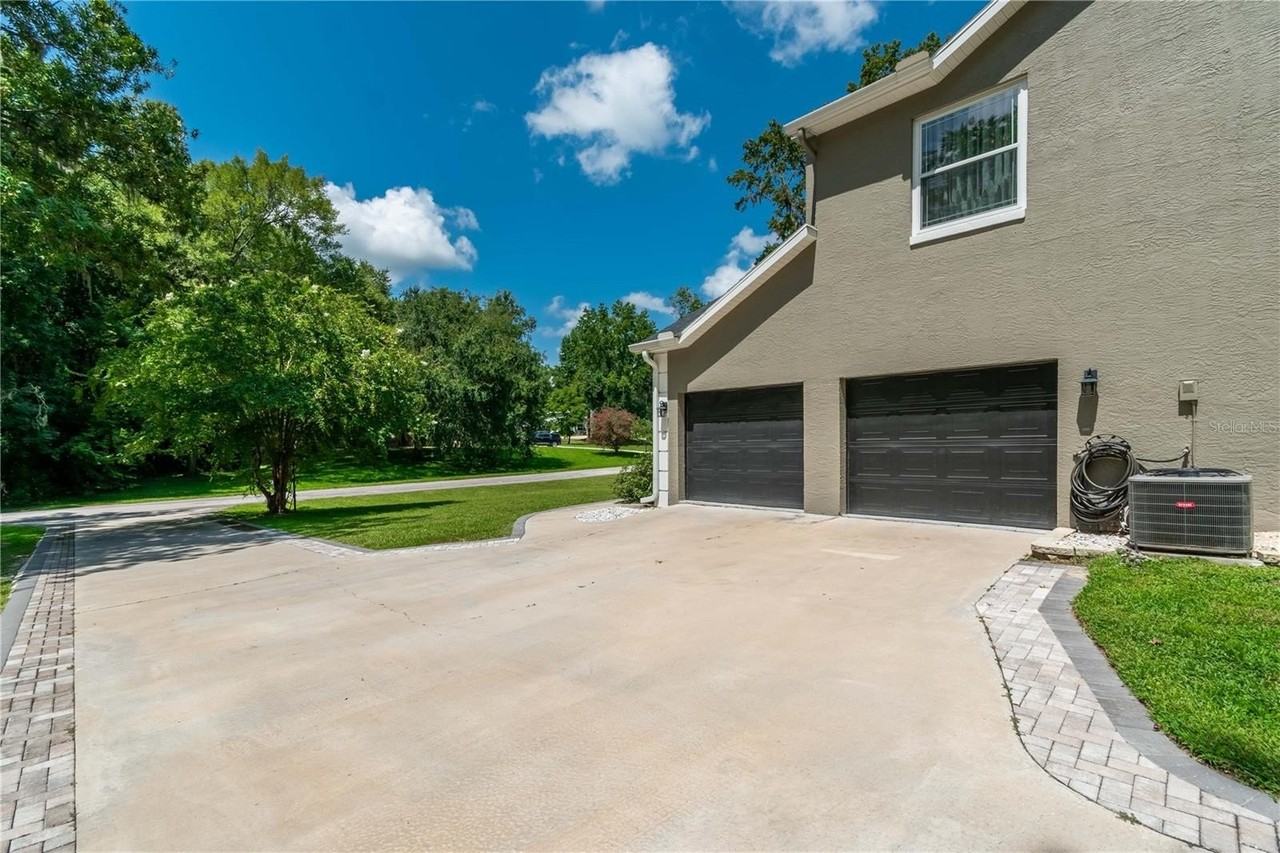 8928 Southwest 8th Street - Photo 4 of 47